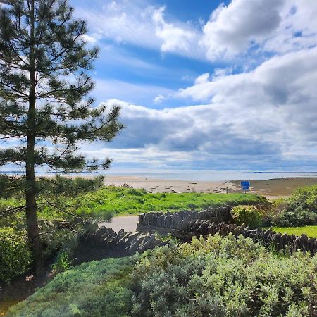 Coastal Apartment With Beach On Your Doorstep! Llanelli Dış mekan fotoğraf