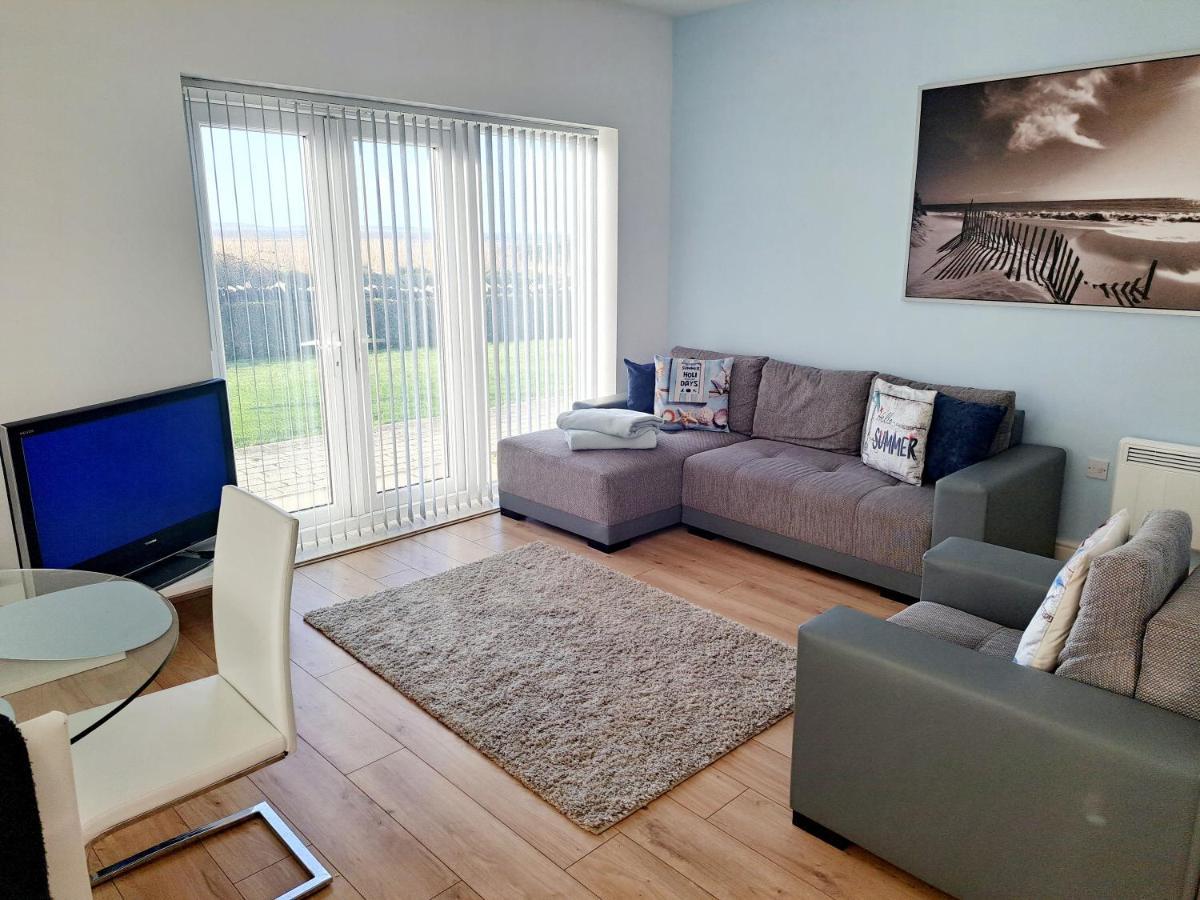 Coastal Apartment With Beach On Your Doorstep! Llanelli Dış mekan fotoğraf